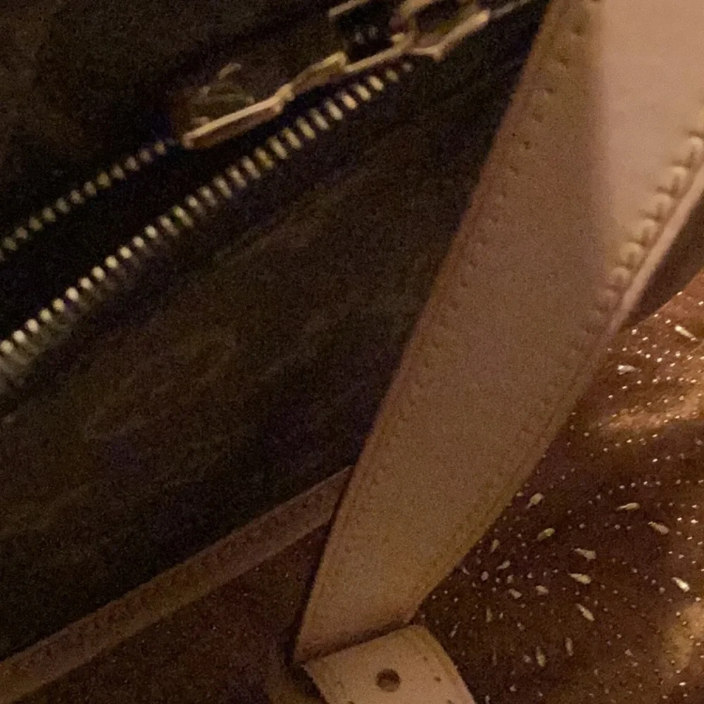 Louis Vuitton Monogram canvas Menilmontant MM - Picture 5 of 13